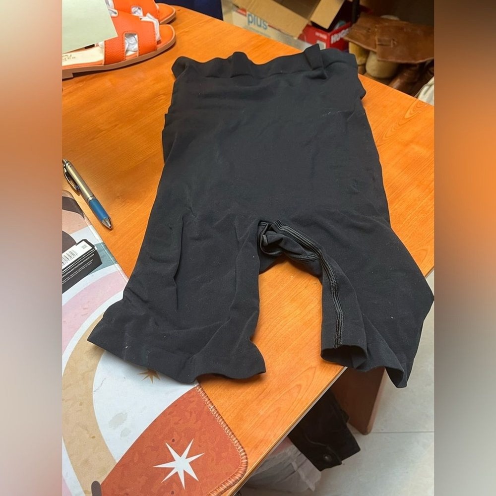SKIMS Seamless Sculpt Highβ Waist Mid Thigh Shorts Onyx 4XL NWOT Shapewear - Picture 5 of 6